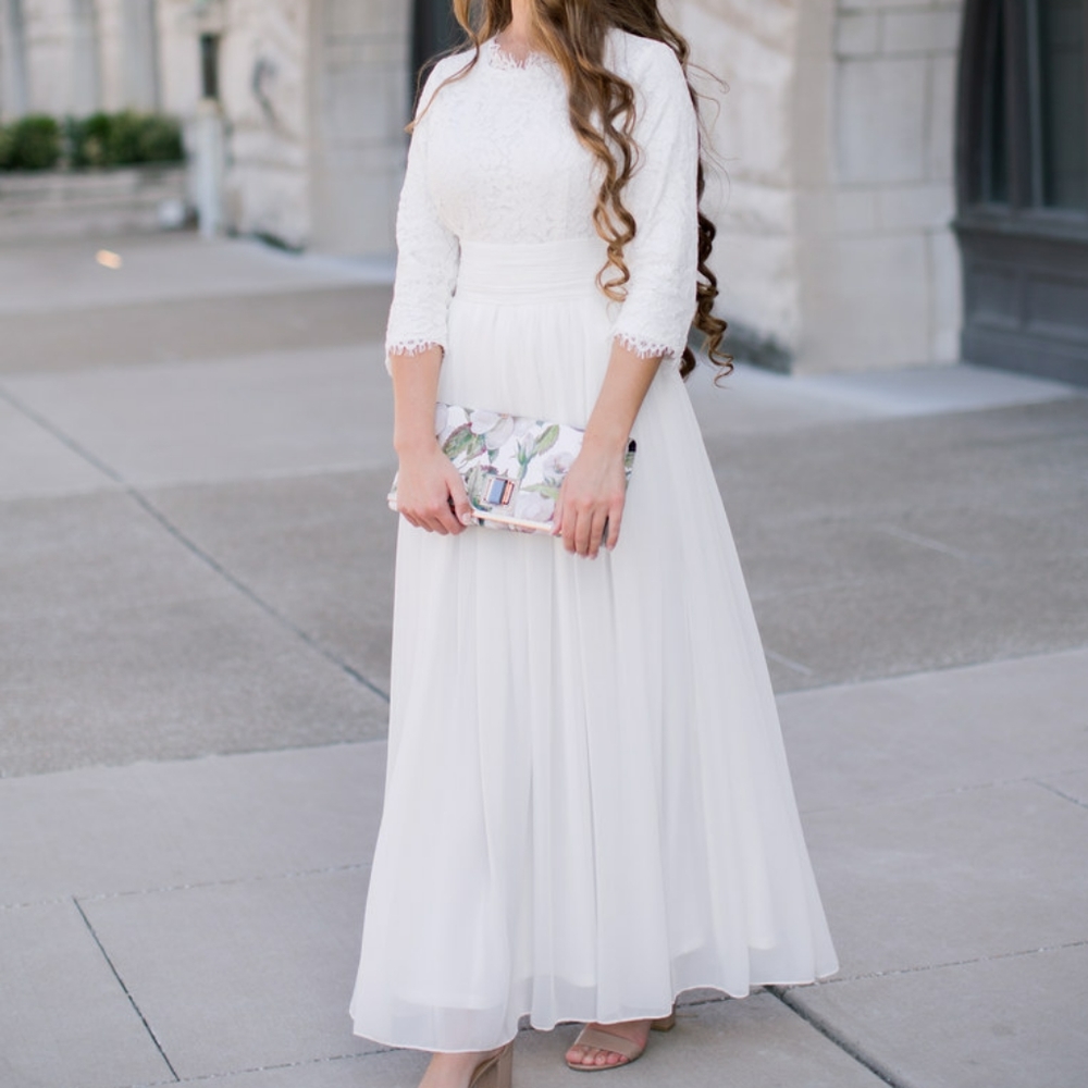 Dainty Jewells English Manor 3X